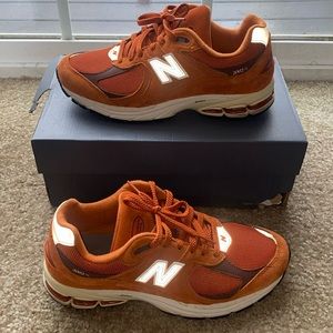 New Balance 2002R